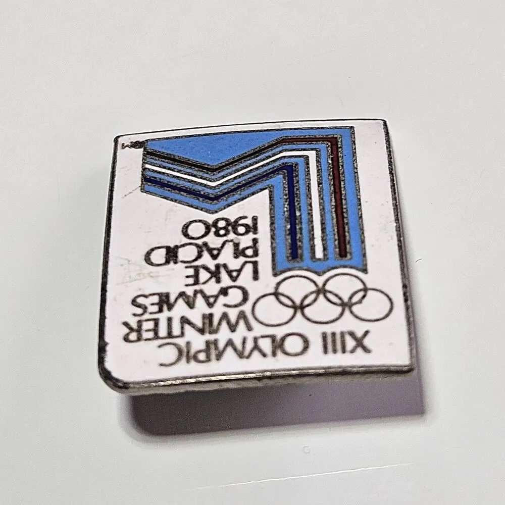 Vntg 1980 XIII Olympic Winter Games Lake Placid Enamel Lapel Pin Silver Tone